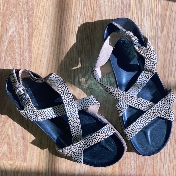 Madewell The Aubrey Sandal in Spotted Calf Hair - Picture 5 of 7